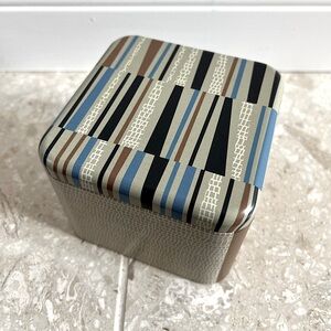 ⚡️2/$15⚡️2014 Fossil tin